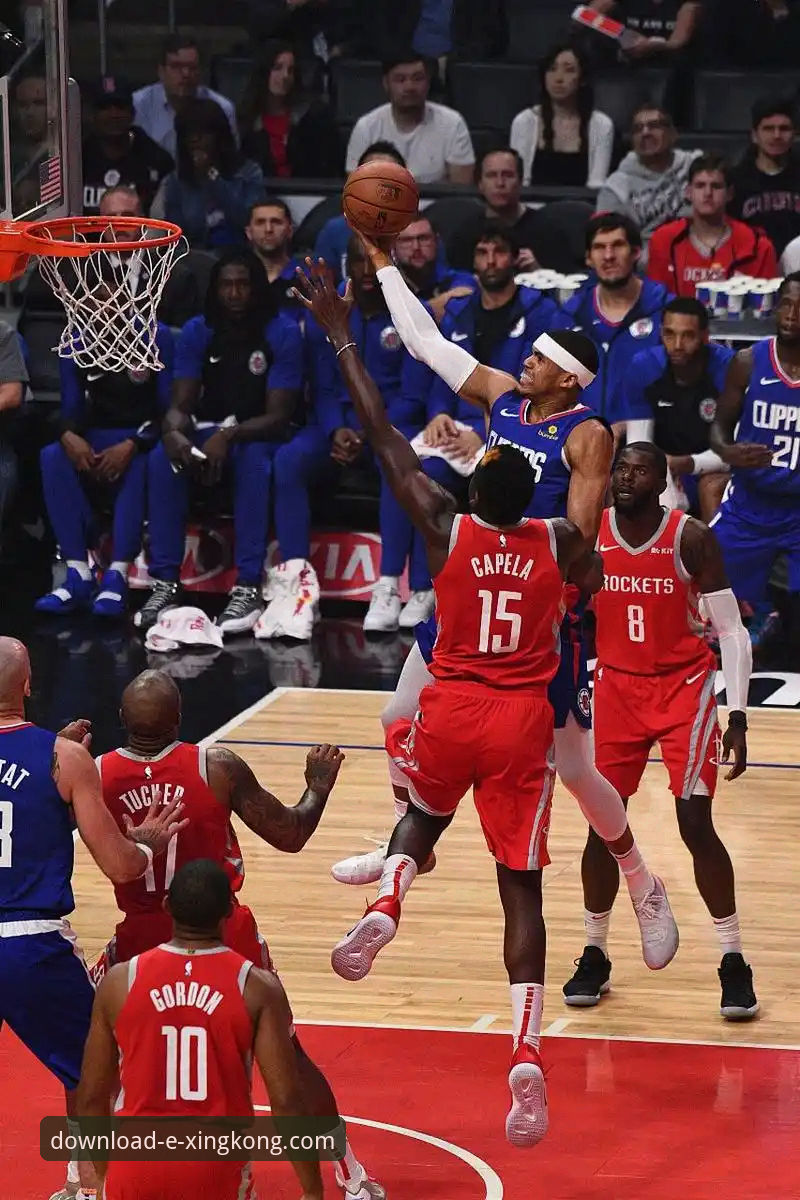 为什么选择星空APP观看NBA大战？火箭大胜尼克斯的实战体验告诉你答案